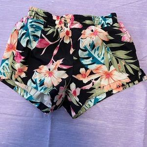 Two pairs of girls athletic shorts new balance size 10/old navy size 8